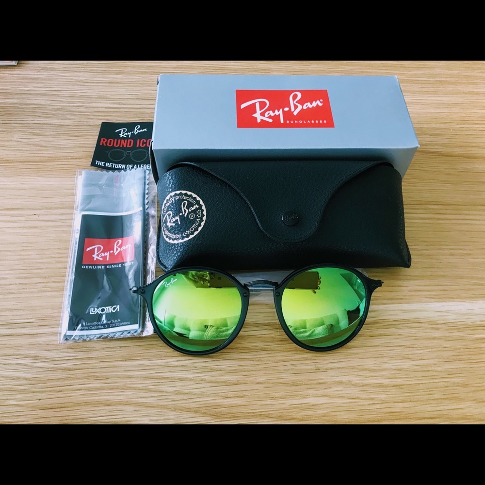 A pair of Ray-Ban RB2447, new in box, never worn.